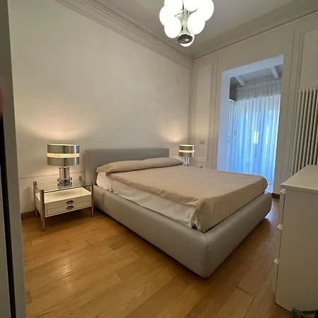 Sea View Design In Centre Apartment *